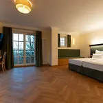 Gutshotel מלון 3*