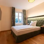 Gutshotel מלון