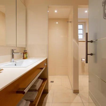 Gutshotel Hotel 3*
