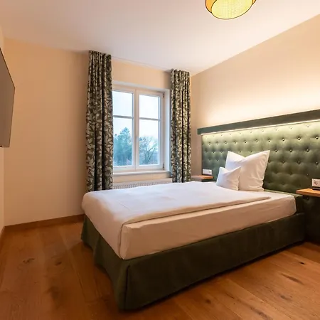 Gutshotel Otel