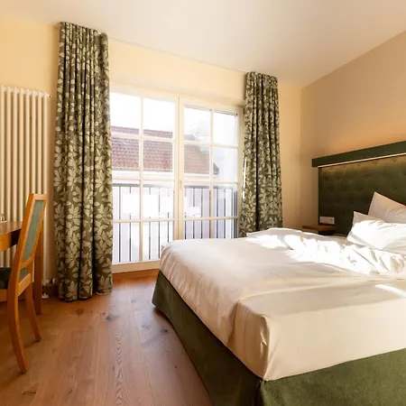 Otel Gutshotel 3*