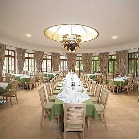 Otel Gutshotel Odelzhausen