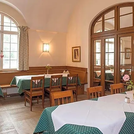 Otel Gutshotel
