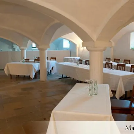 Hotel Gutshotel 3*